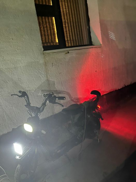 Электра велосипед сккутер