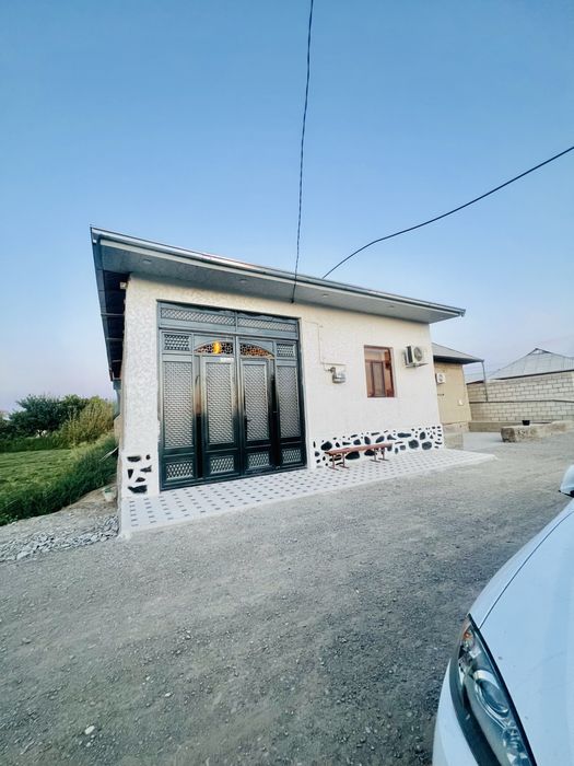 Hovli sotiladi yangi imorat