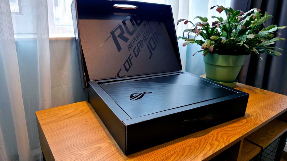 Гейминг лаптоп ASUS ROG Strix G731GU / 32GB RAM / 1TB SSD / 17.3" IPS/ 144Hz