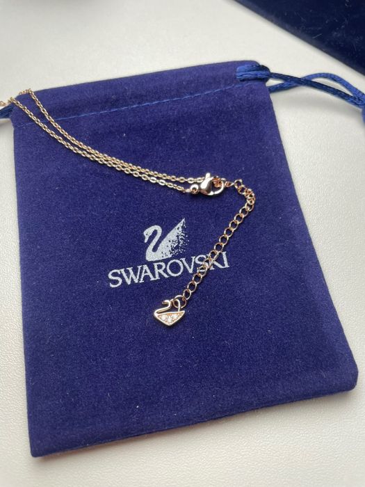 Swarovski колие – елегантен подарък