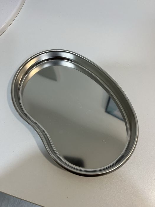 Лоток медицинский