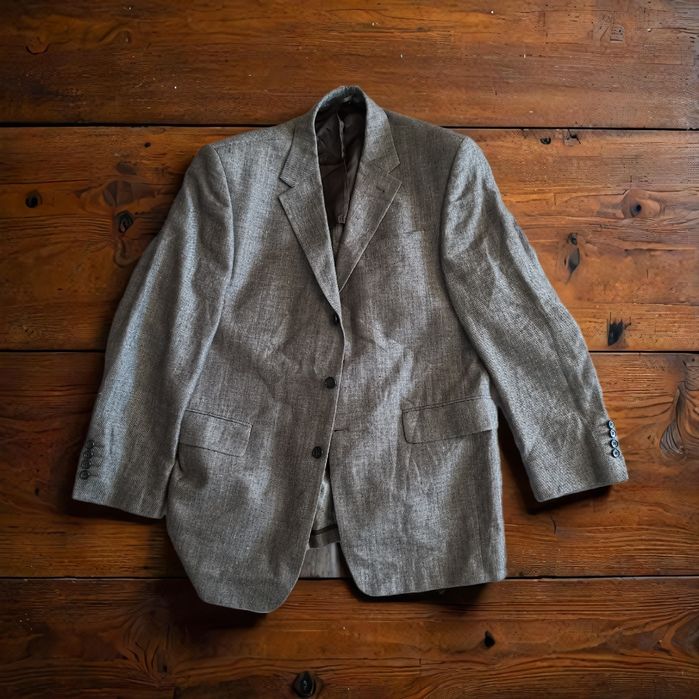 Лот от най-висококачествени сака