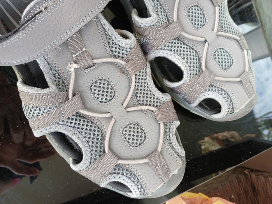 Сандали спиртни,  тип  маратонки,  сиви