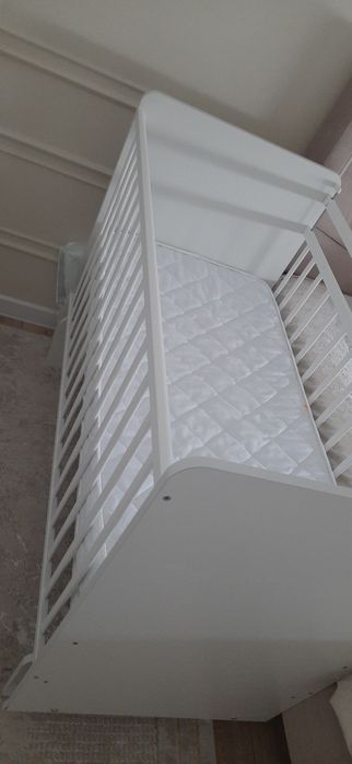 Балалардың манежі