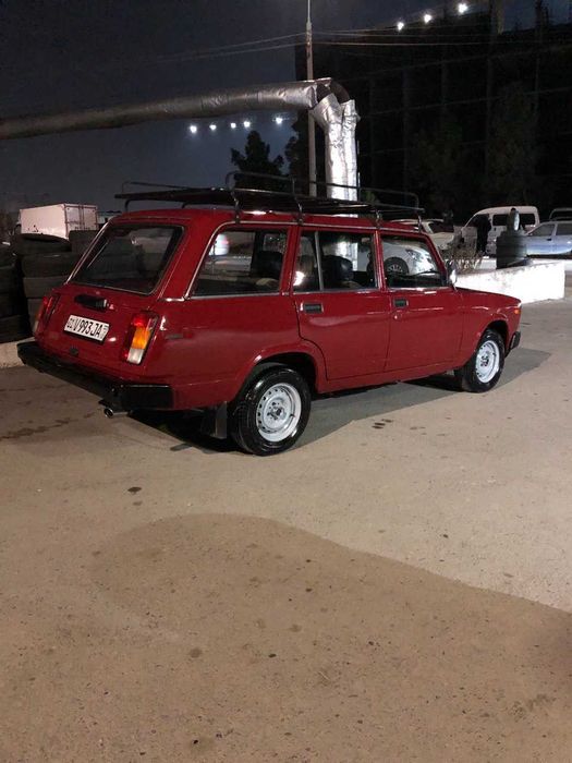 ВАЗ 2104 бензин 1989 гв 2 500 уе красный