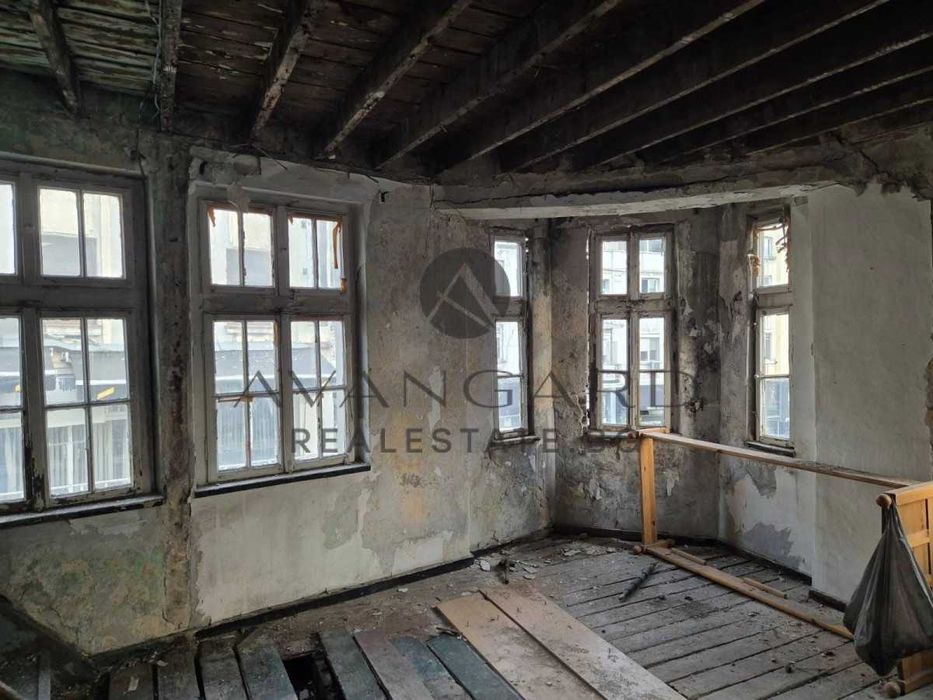 Продава се Къща в Пловдив, Център - 150 кв.м за 2200 €/кв.м - Снимка #1