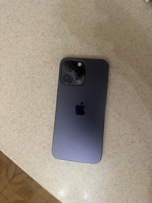 Продам Айфон 14 про макс 256gb