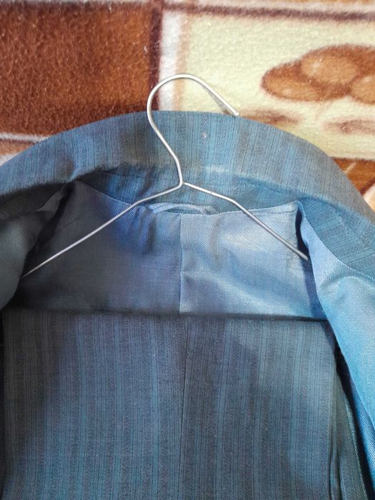 Костюм мужской продам