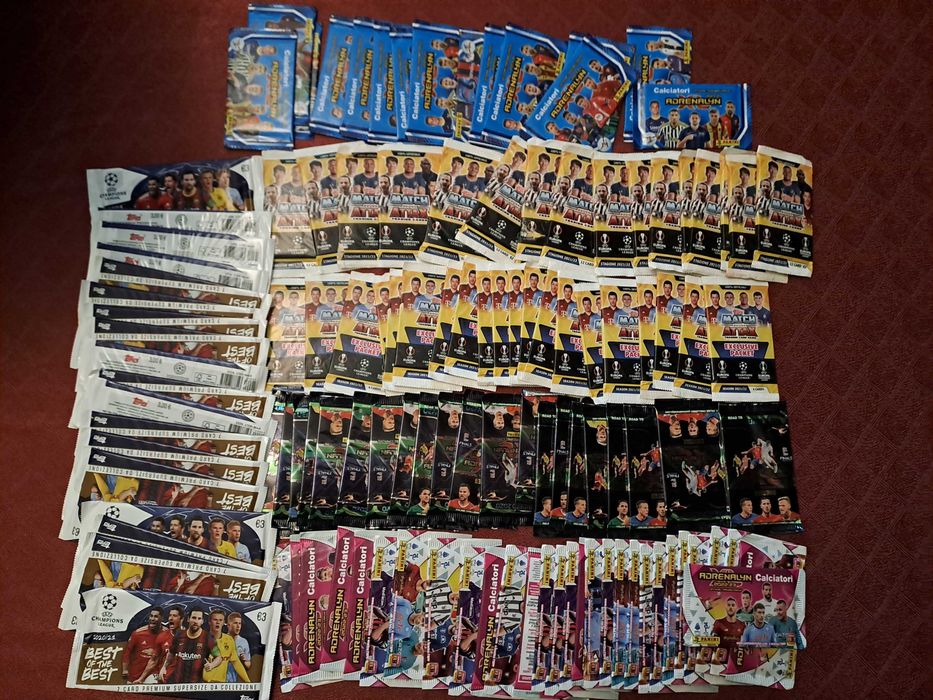 PANINI и Topps пакети с футболни карти