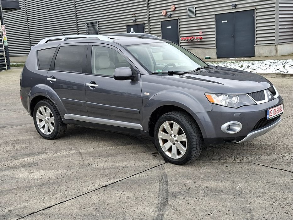 Mitsubishi Outlander Instyle 2.0TDI 4WD 7Locuri
