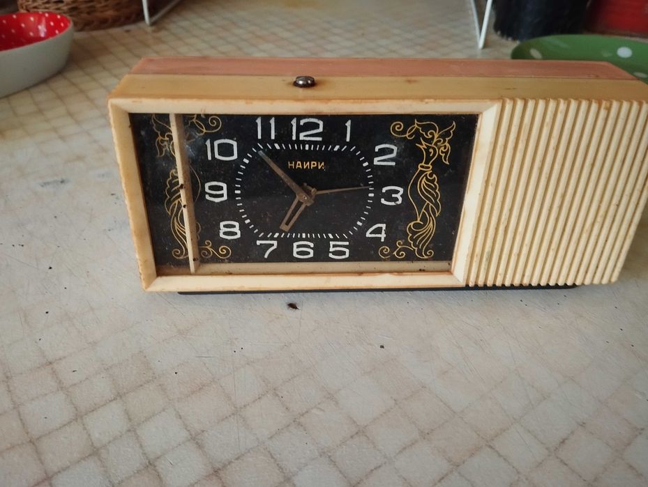 Часы Наири советского времени