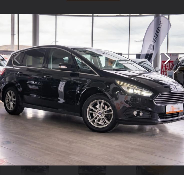 Vînd Ford S max model 2016