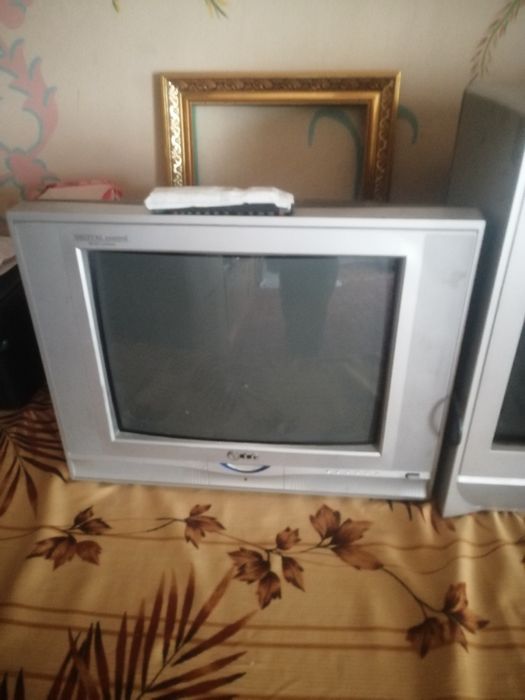 Продаётся телевизоры.