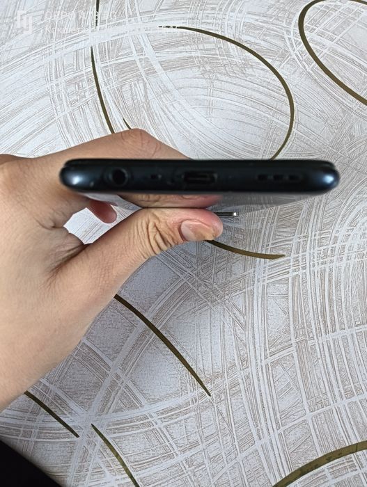 Продам OPPO A72 в хорошем состоянии