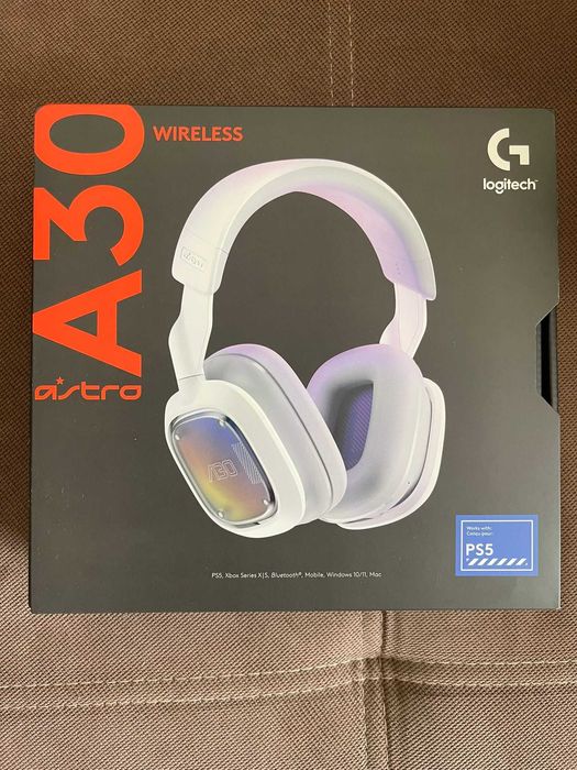 Casti Gaming Wireless Logitech Astro A30, Multiplatforma PS/PC, Lightspeed, Bluetooth, Alb
