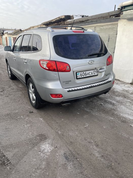 Авто hyundai santa fe……..
