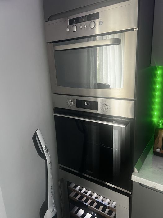 Cuptor Microunde whirlpool cu grill 40L incorporabil