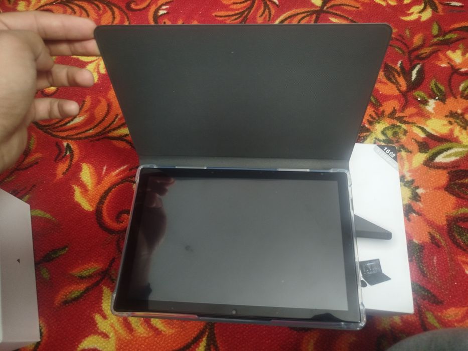 G2000 планшет черного цвета