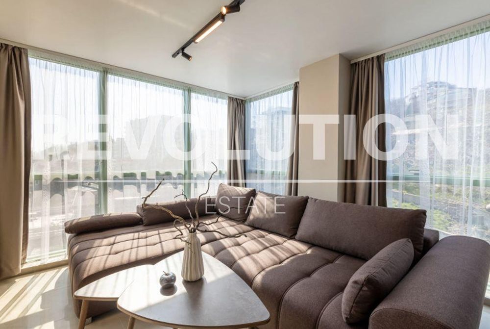 Двустаен апартамент в района на м-т Ален Мак!