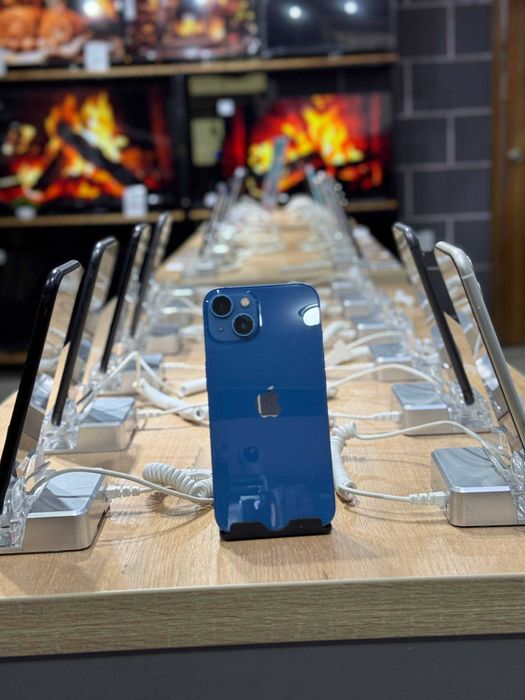 Телефон iPhone 13 128Gb / Айфон 13 128Гб 76%