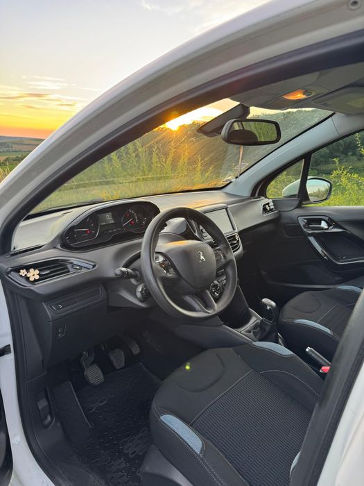 Peugeot 208 1.6 hdi