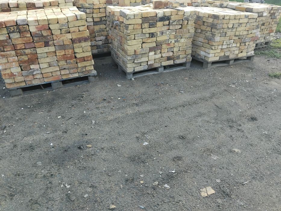 Продам кирпич термостойкий Экибастуз