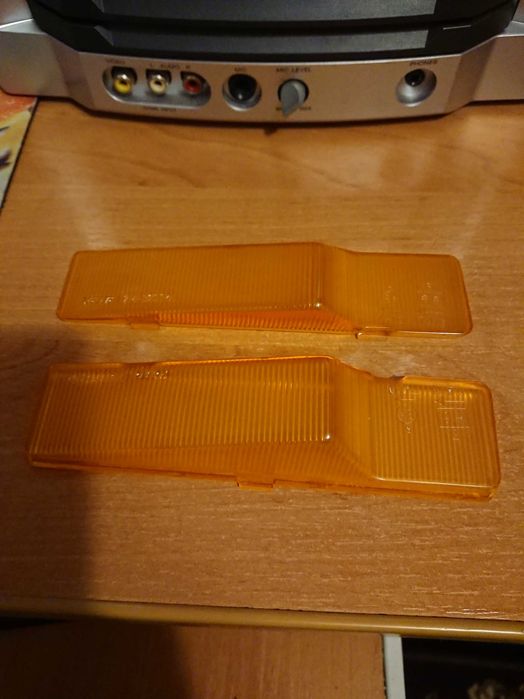 Стёкла от поворотников Suzuki