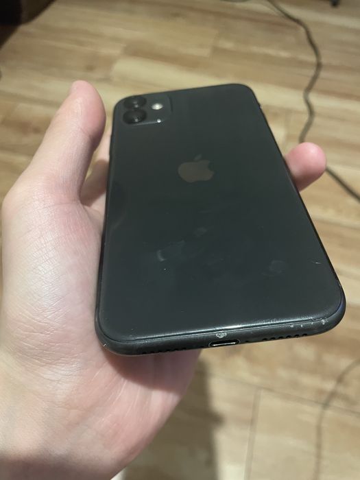 Айфон 11 128гб  84% акб