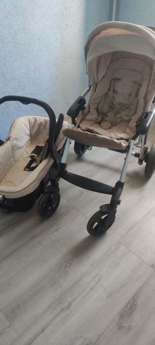 Коляска в хорошем состоянии