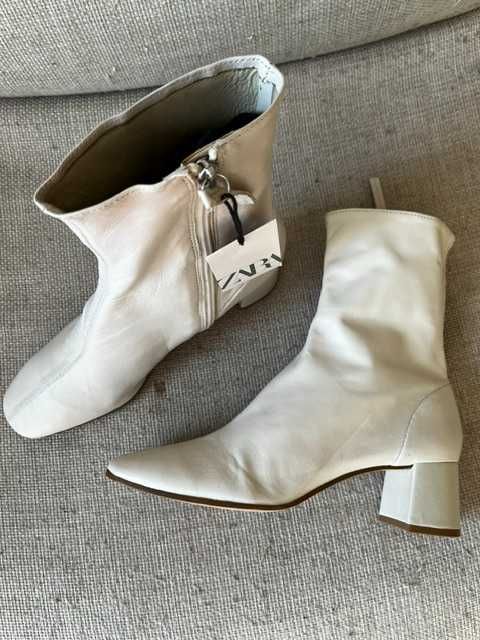 Естествена кожа нови дамски боти Zara, 39 номер