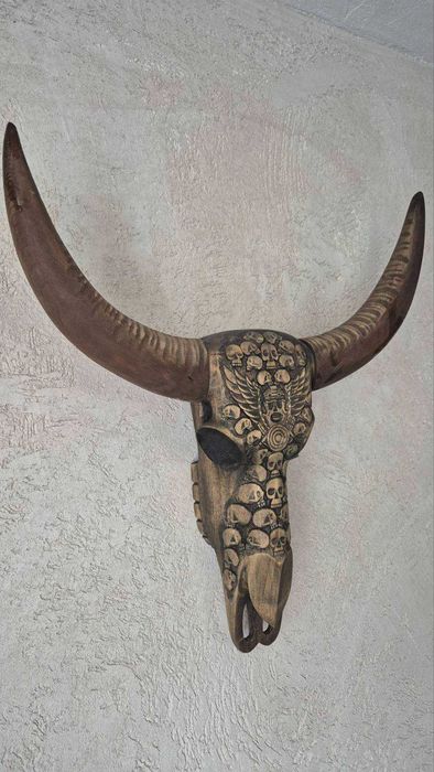 Масивна Авторска дърворезба, произведение!