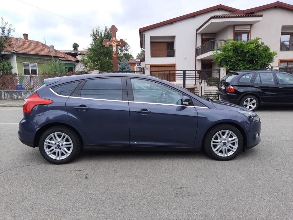FORD Focus 2013 — imagine 3