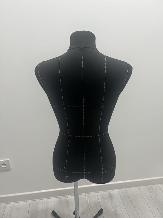 Продам манекен Royal Dress Forms