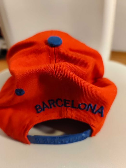 Мъжки шапки с козирка