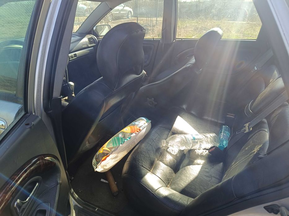 Волво V40 на части