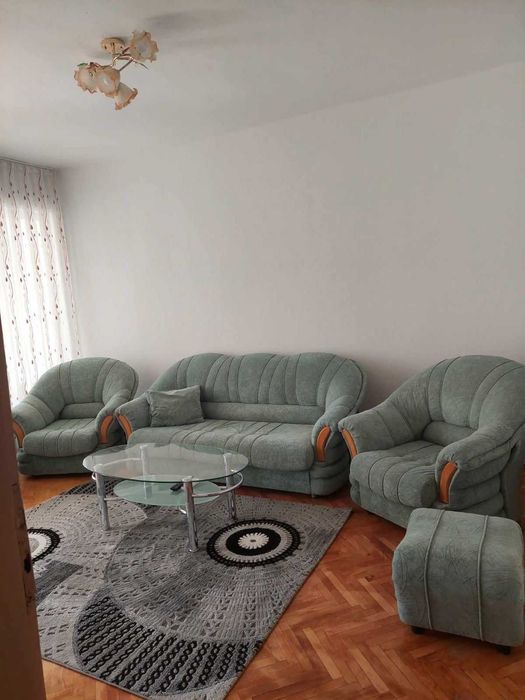 Дава се под наем Двустаен апартамент в Разград, Варош - 72 кв.м за 306 € - Снимка #2