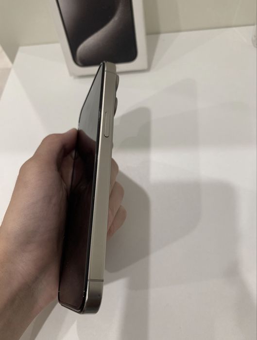 Продам IPhone 15 Pro Max 512gb