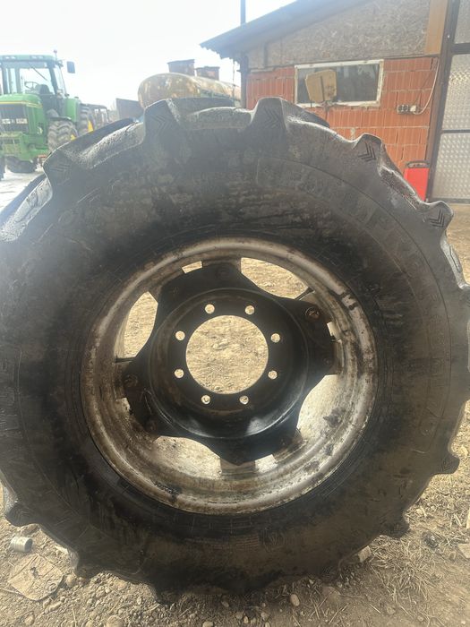 Vand cauciucuri tractor