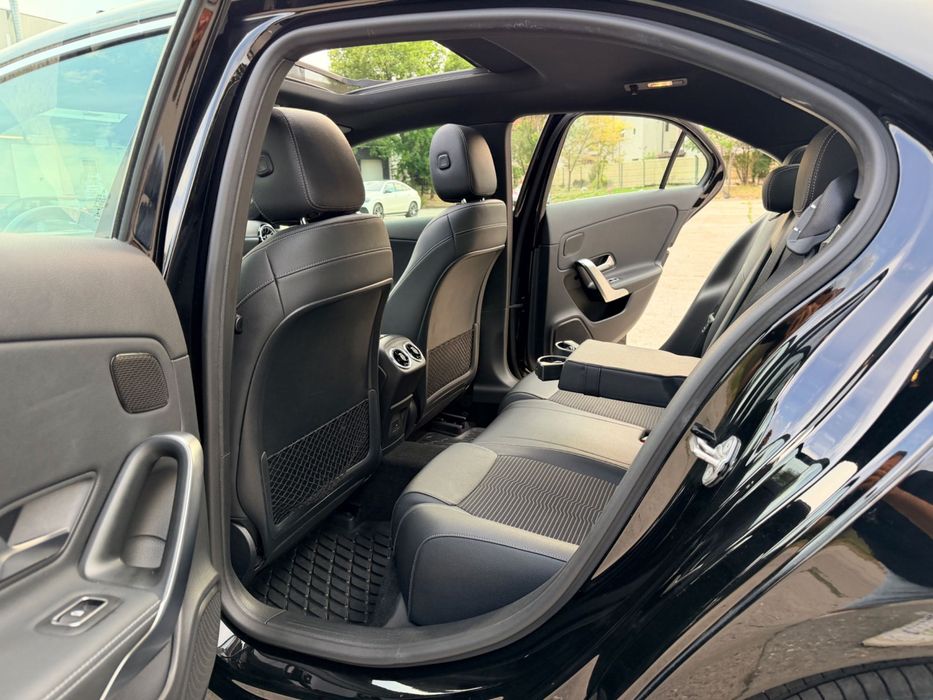 Mercedes A Class-A 180d an 2020 -berlina-unic proprietar-automata/panoramic!