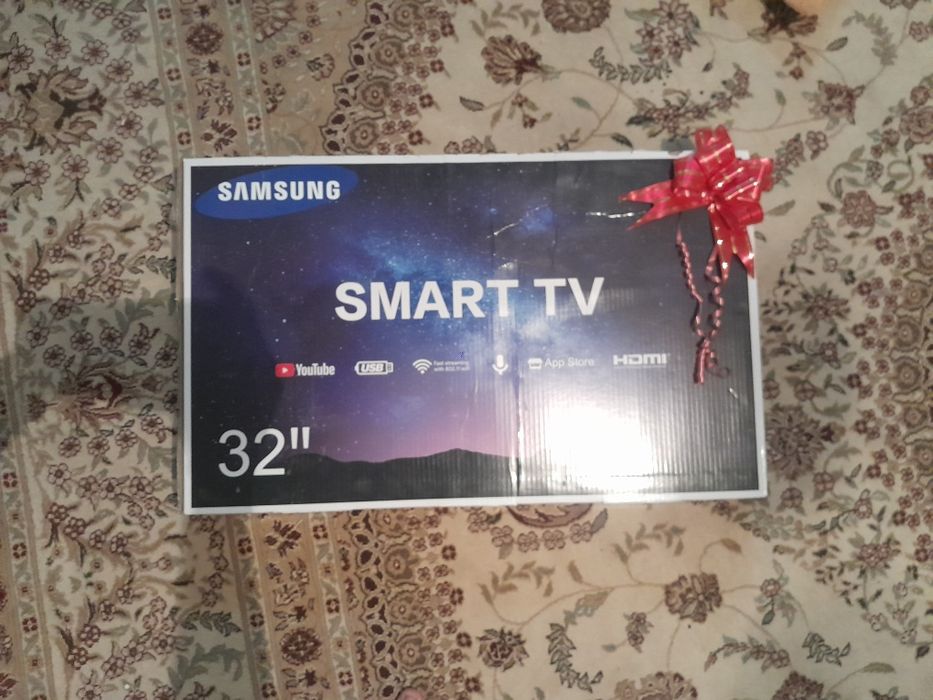 Телевизор Samsung smart tv