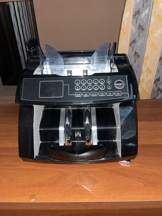 Продаётся деньги считающий аппарат