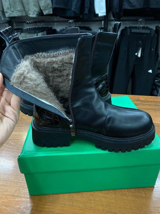 Ботинки 37 размер качество хороший