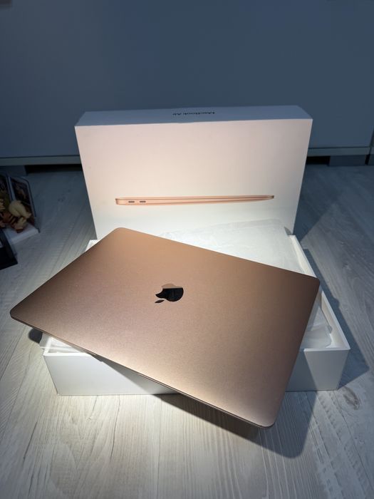 Macbook Air 2020 M1 8gb cu 256gb
