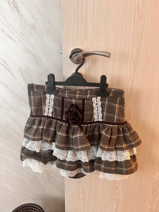 Кукленска пола, с размер