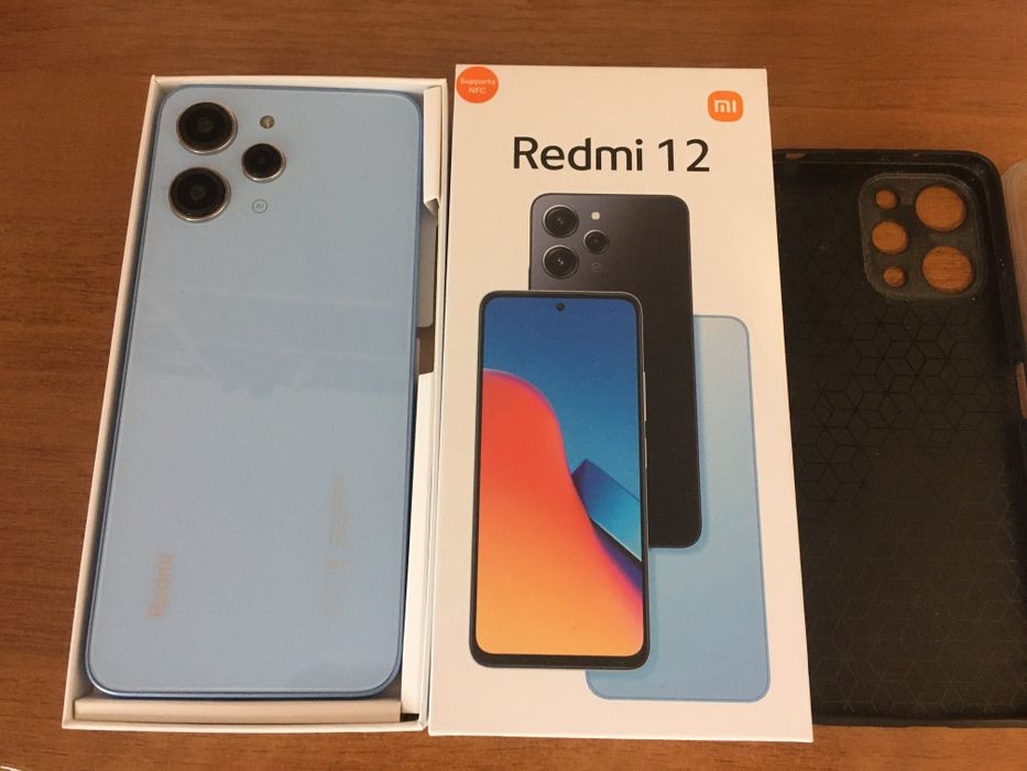 Смартфон Xiaomi Redmi 12, в гаранция до юни 2026
