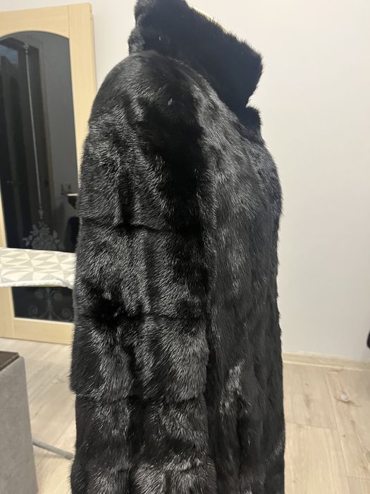 Продам норковую шубу