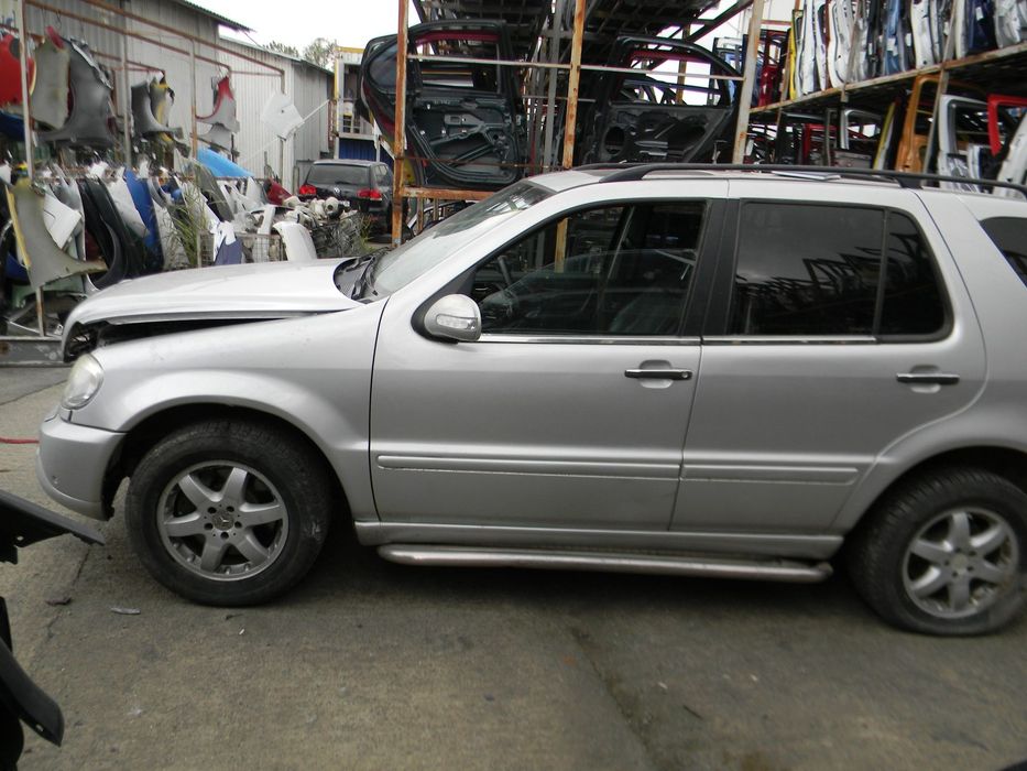 Dezmembrari  Mercedes-Benz ML / M-CLASS (W163)  1998  > 2005 ML 400 C