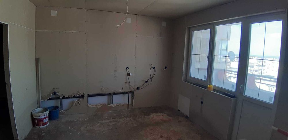 Продава се Четиристаен апартамент в Търговище, Запад 2 - 100 кв.м за 898 €/кв.м - Снимка #7