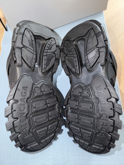 Balenciaga Track 42