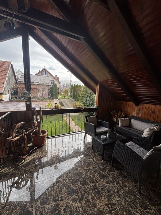 Camere frumoase de închiriat  !